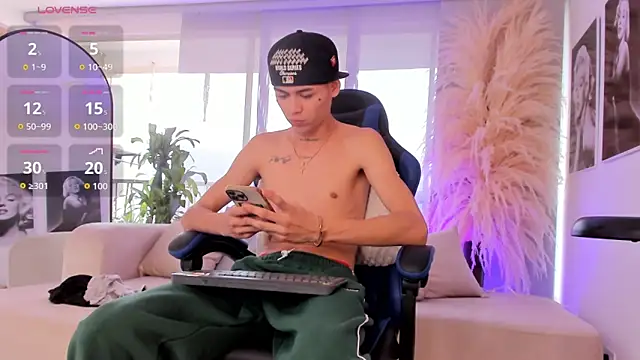 LennerCollins_ webcam