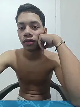 curious_straight_guy webcam