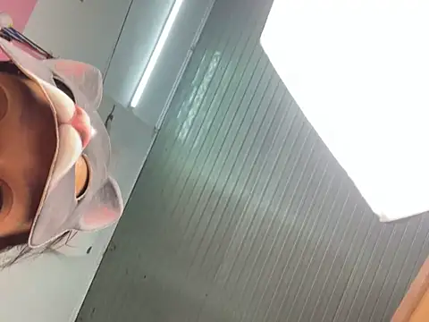 Mimi-9999 webcam