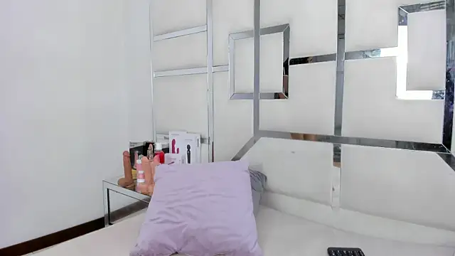 ZoeWan69 webcam