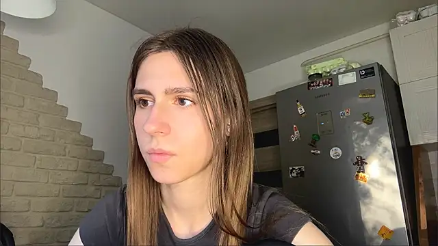 ZaraGuyette webcam