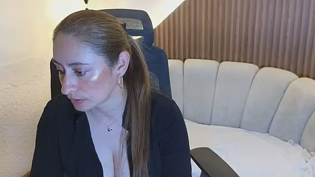 kellygrace_vg webcam