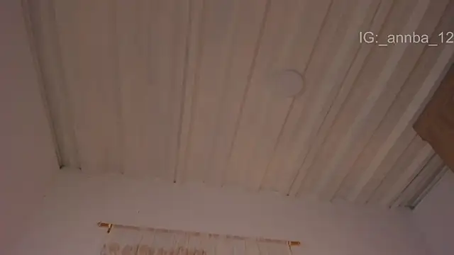 annie_barozzi webcam