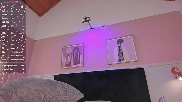 elodie_walker webcam