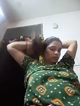 trisha_71 - Trisha_71's free webcam - UK Sex Cams