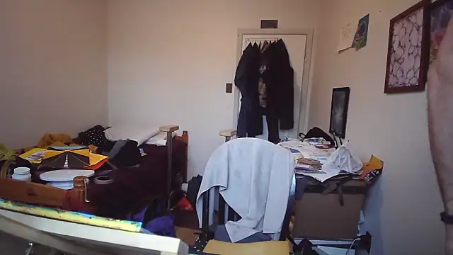 JohnnyMoves webcam