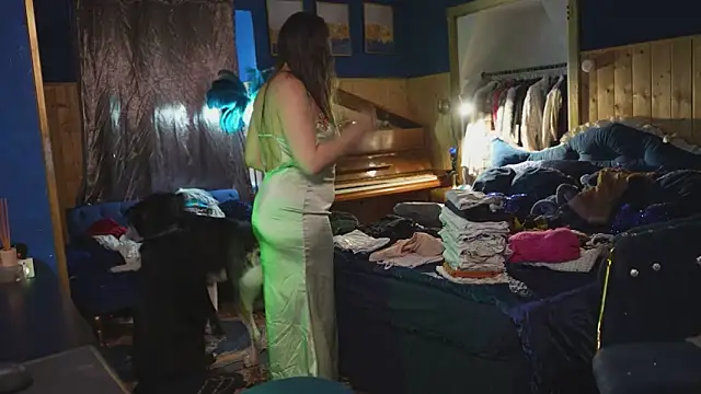 VanessaDoyle webcam