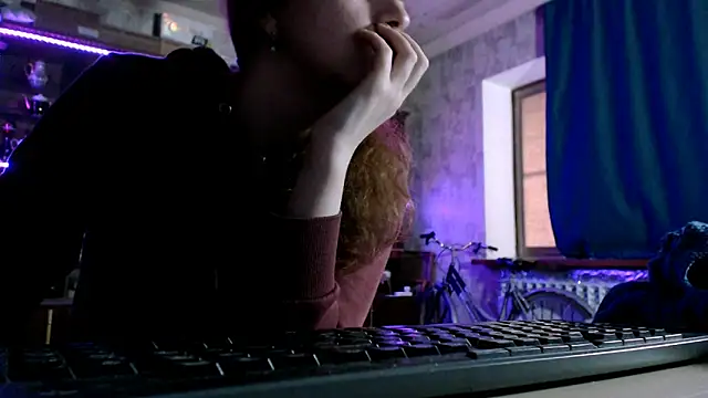 pa1e_pr1ncess webcam