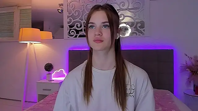 LuisaClover webcam