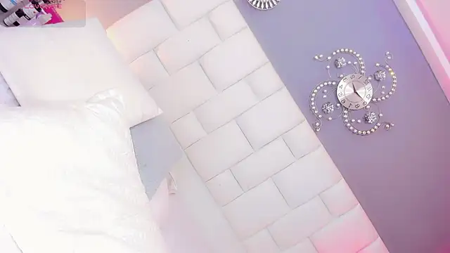 Kisses_Sophia webcam