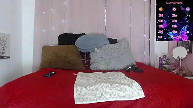 BLONDIE_TATIS webcam
