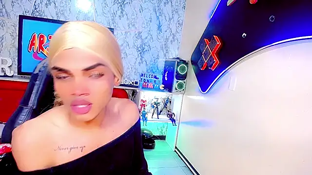 Karol_Vanessa__ webcam