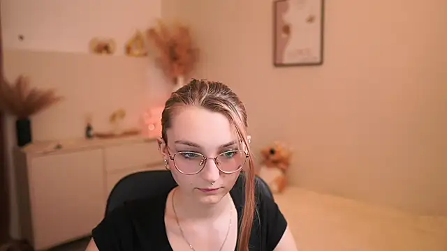 Sophielux18 webcam