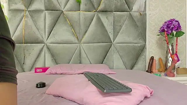 Miaa_Grace_ webcam