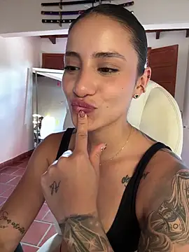 Ale_Lewis webcam