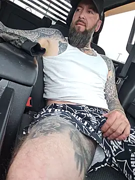 Beardedtattood webcam