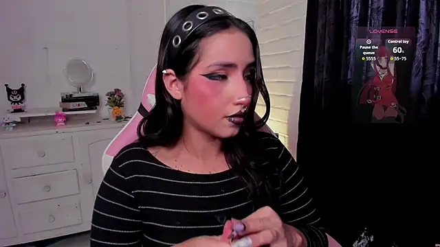 Nyx_Blackmoon webcam