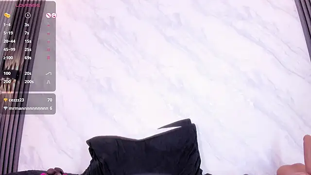 Monika-Ruiz webcam