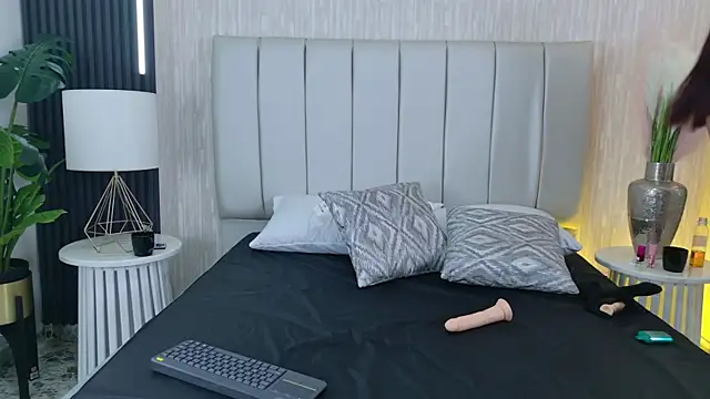 lala_gb webcam