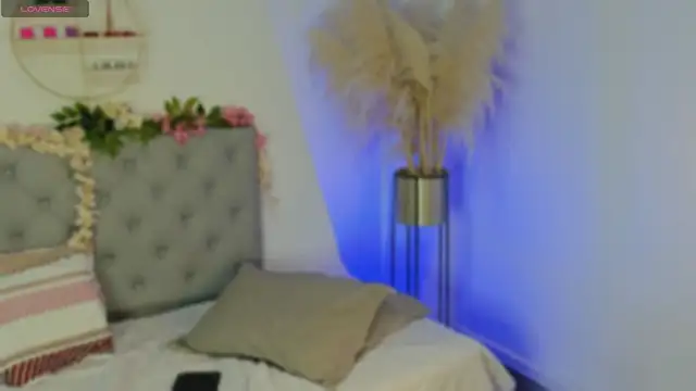 VampGirl1 webcam