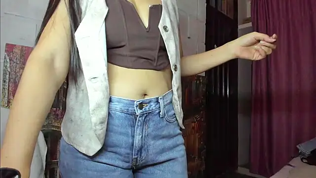 camilatinass_ - Camilatinass_'s free webcam - UK Sex Cams