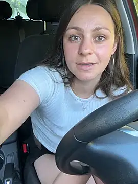 Loella-Rose webcam
