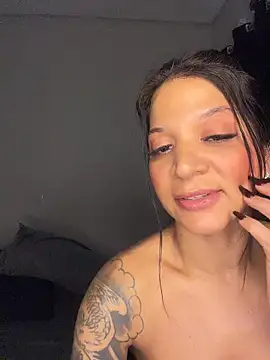 Biazinhabdsm webcam