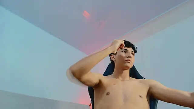 Valentino_Rey webcam