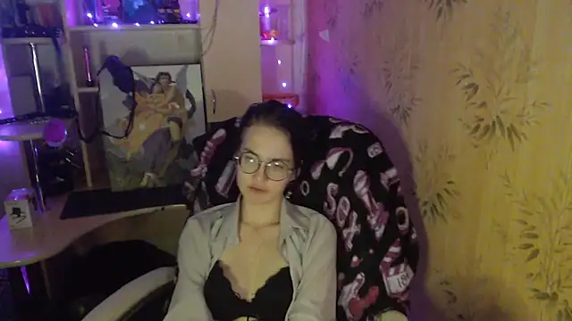 Alessa_Kiss webcam
