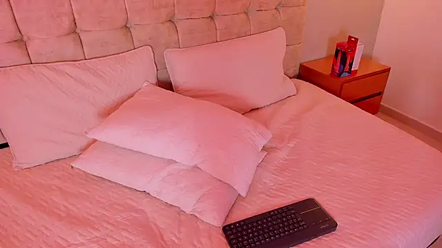 cristal_wom webcam