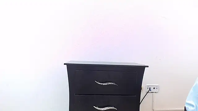ivorynoir webcam