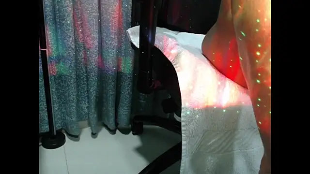 MisRiya21 webcam