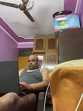 Dick_6inches_Delhi webcam