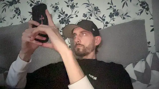 Big8inchUncutCock webcam