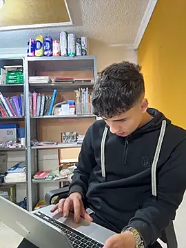 AdrianRinaldi webcam