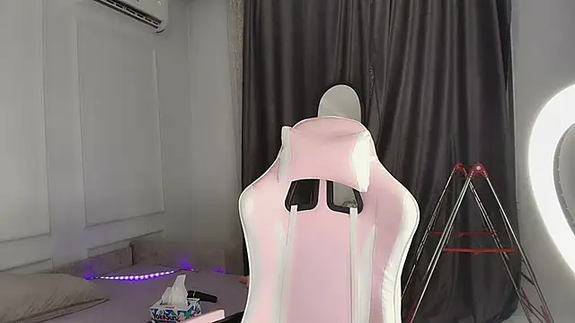 jasmilee - Jasmilee's free webcam - UK Sex Cams