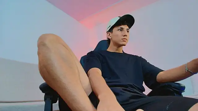 Valentino_Rey webcam
