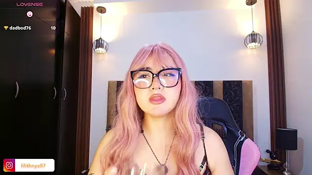 sweet_dollLilith webcam