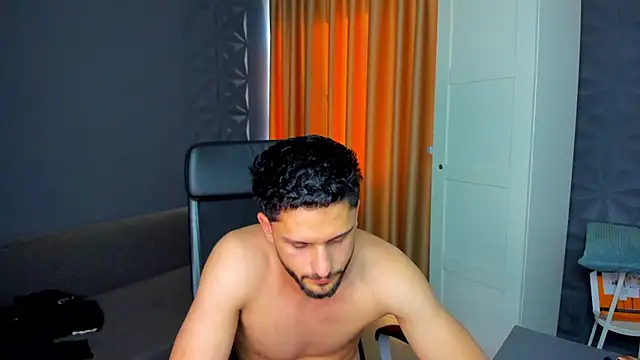 TroyWadee webcam