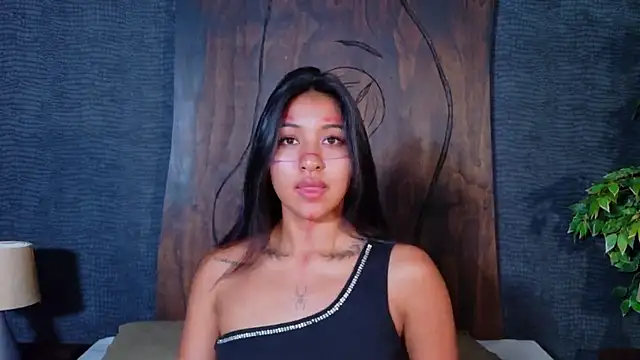 Sharlottjoness webcam