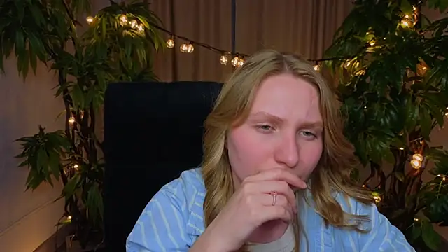 VioletSpencer webcam