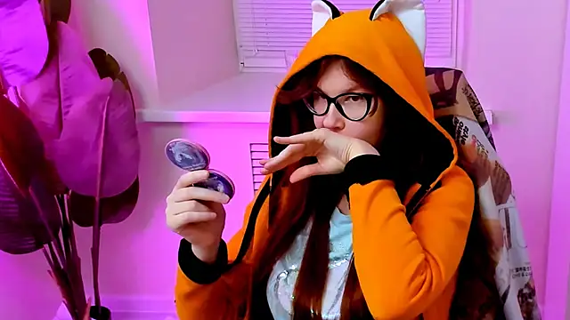 CarolGiggly webcam