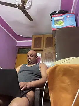 Dick_6inches_Delhi webcam