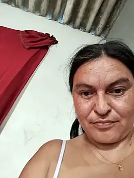 Horny-Mommy-Dirty webcam