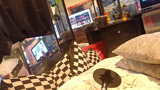 AQuickPhyx webcam