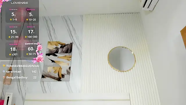 Afro_Luna webcam
