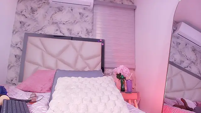 lili_jhonson webcam