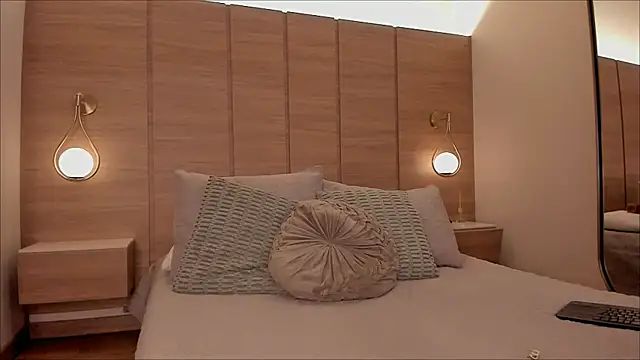 Emilia1040X webcam
