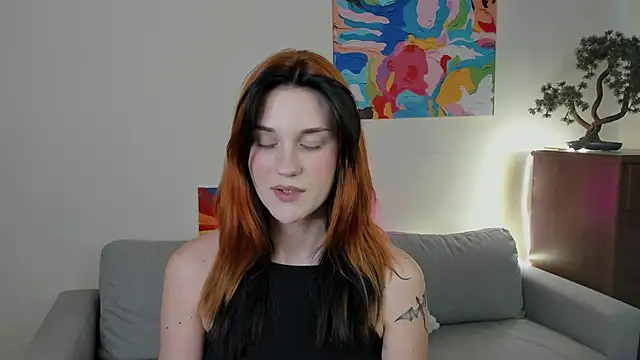 elani_lune webcam