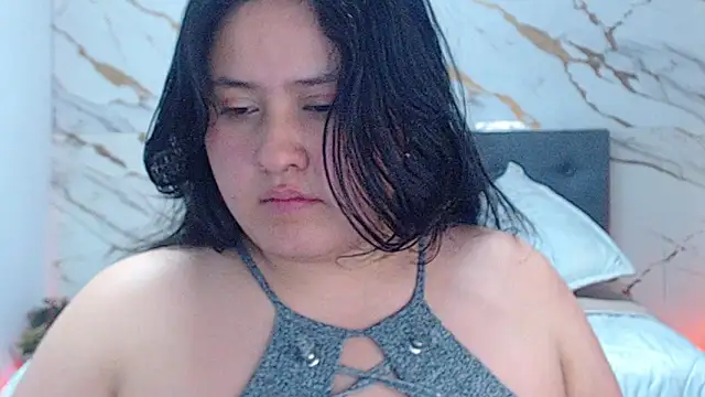 luluu_17_ webcam